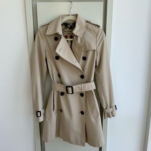 Burberry beige classic trench coat